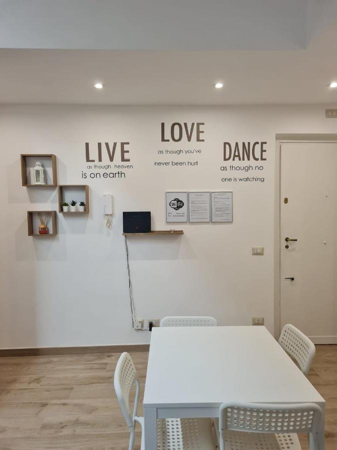 Domus Lidia - Non Fumatori Apartment